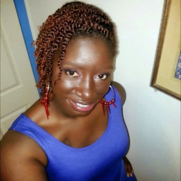 Meet your Posher, Monifa - Picture 1 of 1